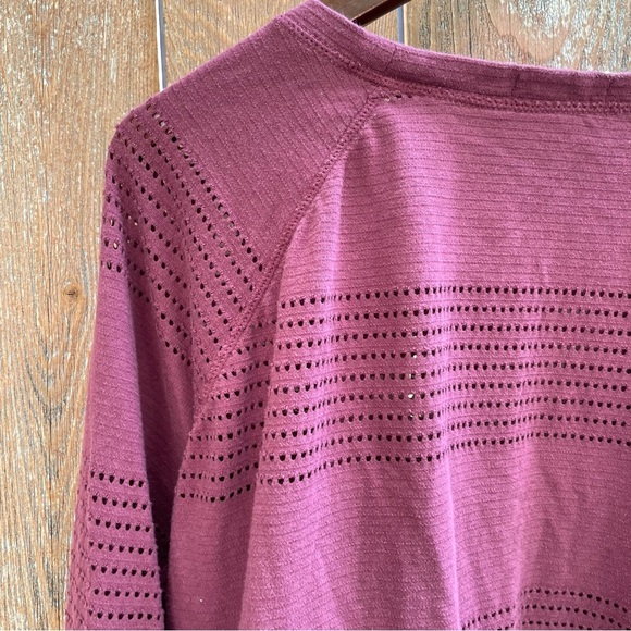 ENERGY ZONE Women's Plum Perforated Stripe Long Sleeve Top Size 3X - Picture 8 of 9